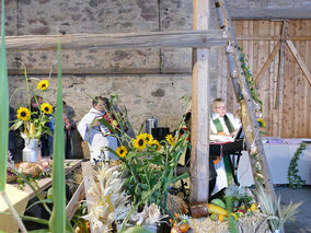 Ökumenischer Familiengottesdienst zum Erntedankfest (© Karl-Franz Thiede)